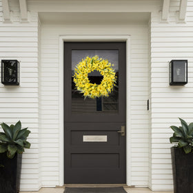 Sggvecsy wreath for indoor or covered outdoor use with enduring charm.