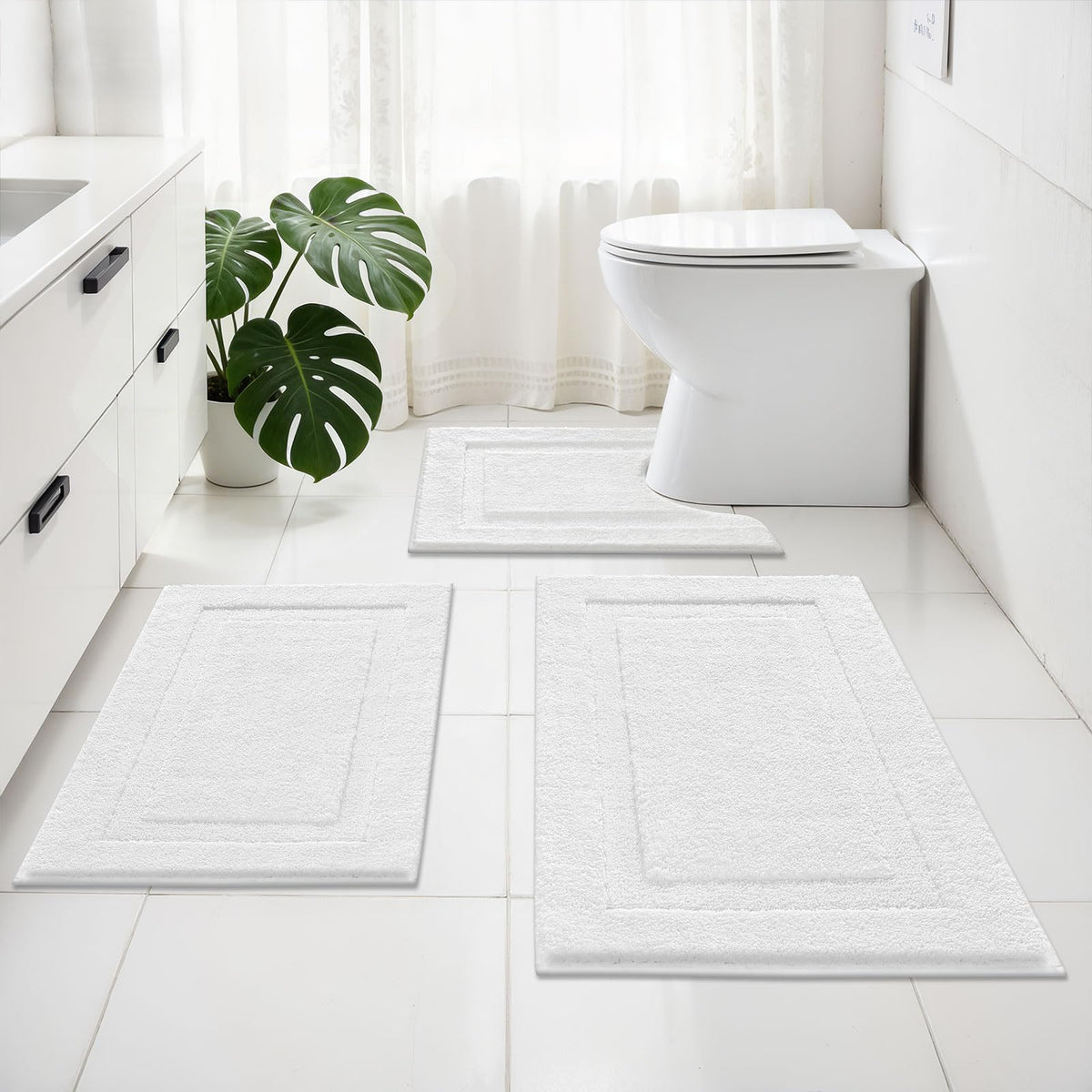SHACOS 20x24 U-shaped toilet rug fits snugly around the toilet