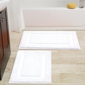 SHACOS white bathroom rug set, front view, plush softness under feet for cozy steps