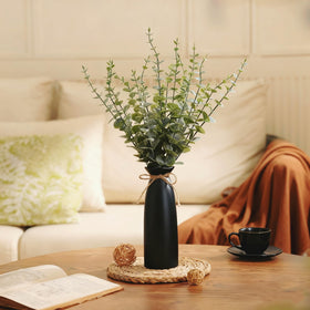 Shanranplus entry table mantel display suits living spaces with instant greenery.