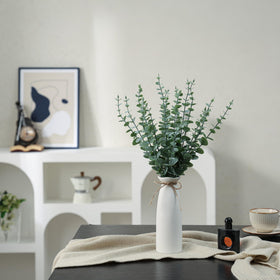 Shanranplus decorative eucalyptus arrangement for living room.