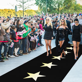 Shappy runner with gold stars adds festive ambiance to events
