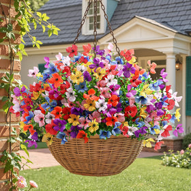 SHareconn wedding centerpieces benefit from realistic, maintenance-free florals.