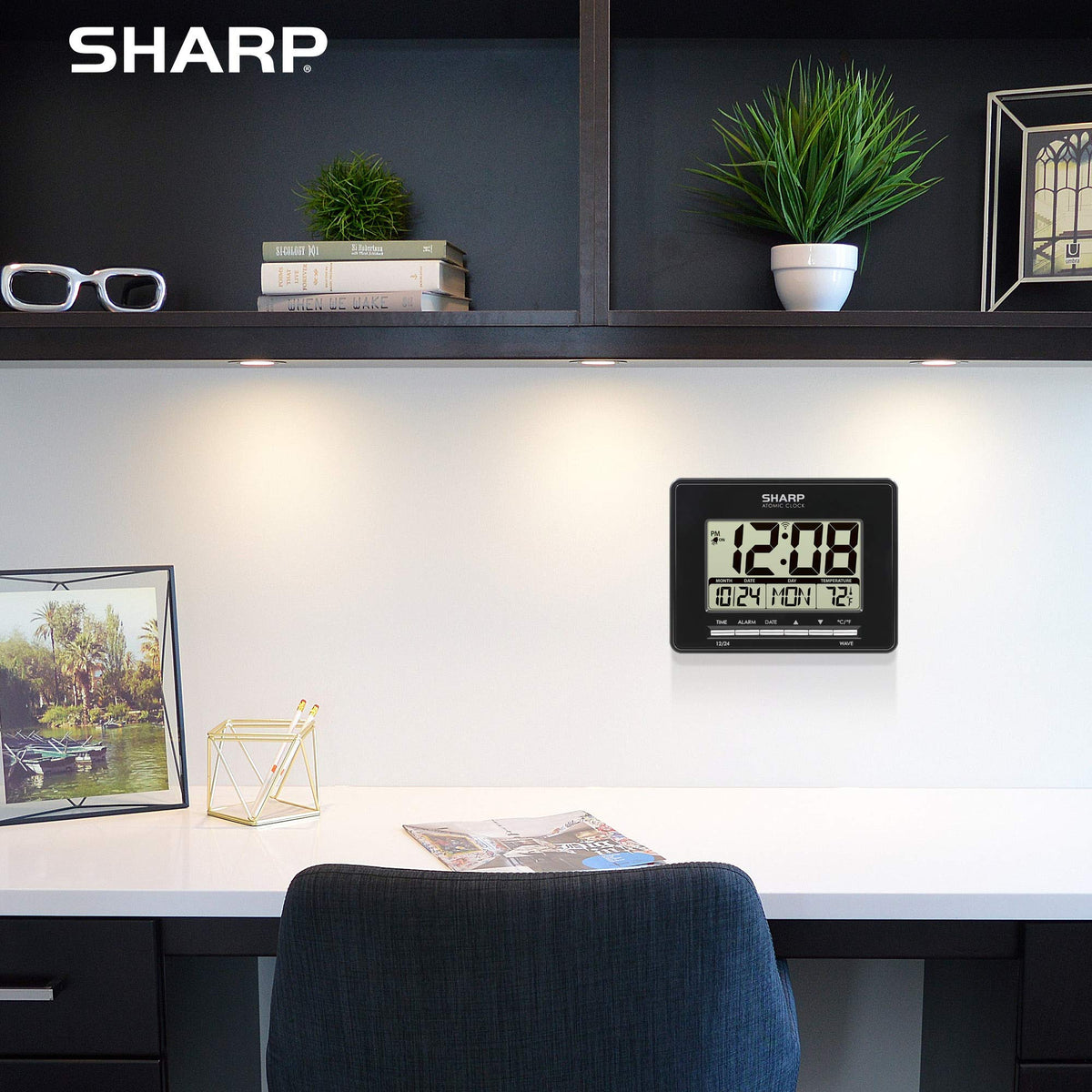 Sharp Atomic Desktop Clock atomic signal indicator during setup