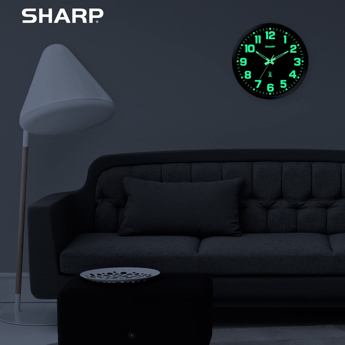 Sharp automatic-time-set feature reduces manual tweaks for hassle-free setup.