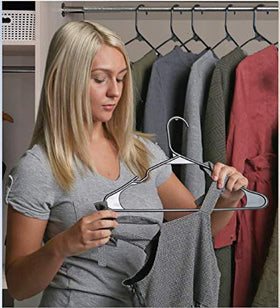 Sharpty black 50-pack keeps closet tidy and accessible.