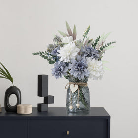 SHINFHOMF gift-ready faux bouquet for holidays and special occasions.