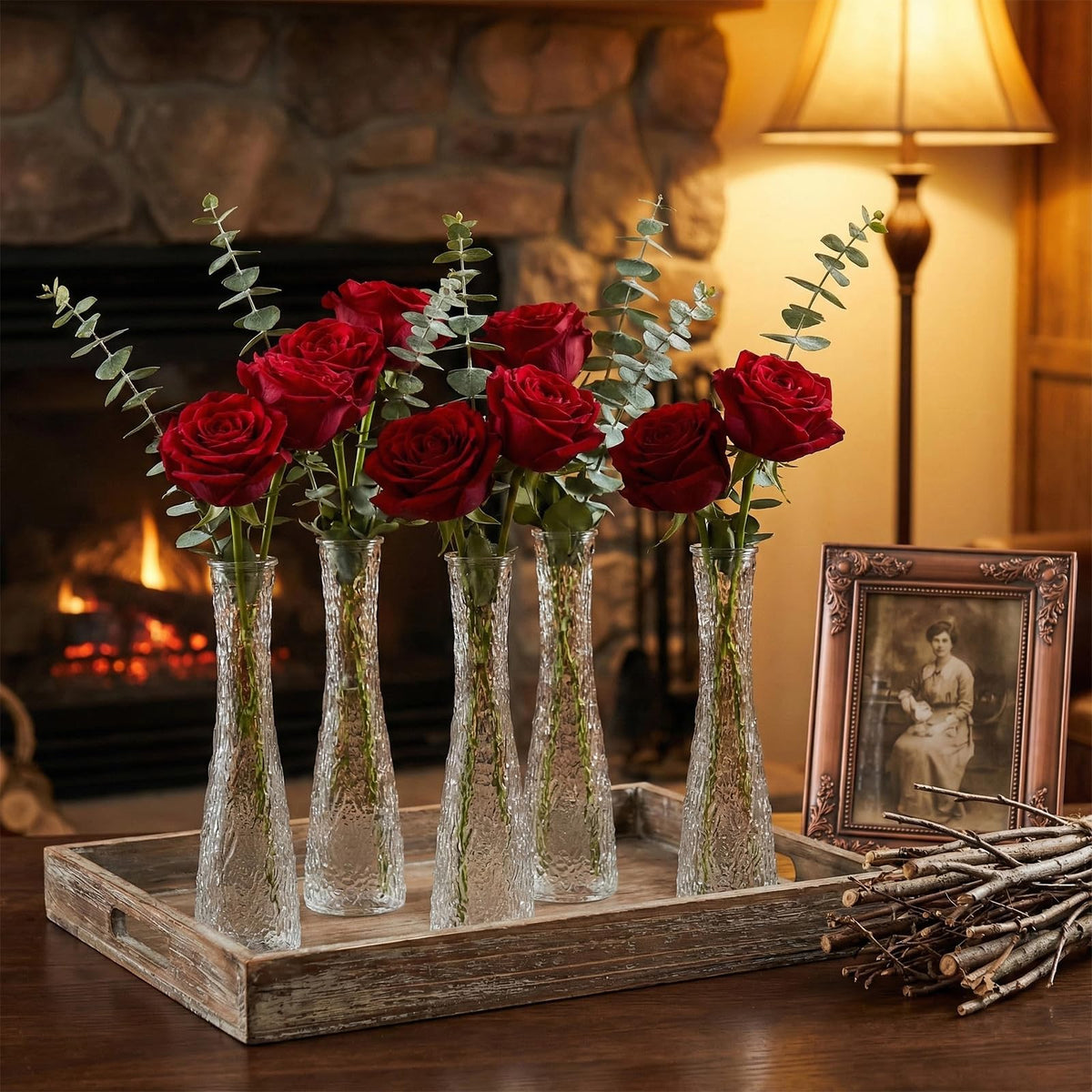 SHOHAYTO dining-table bud vase enhances everyday home decor.