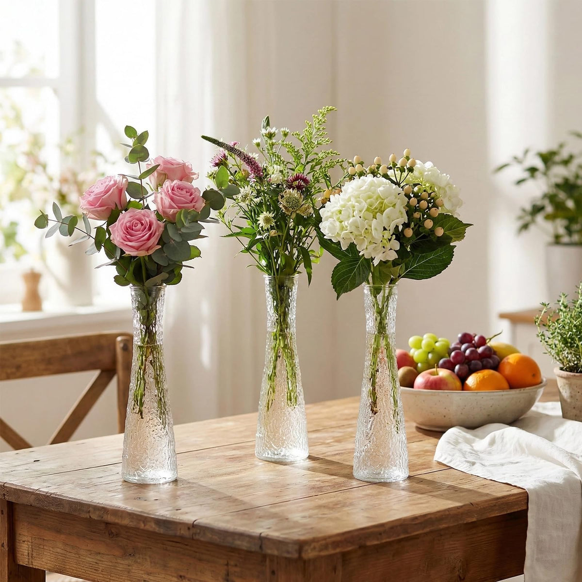 SHOHAYTO gift-packaging ready bud vases for celebrations.