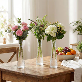 SHOHAYTO gift-packaging ready bud vases for celebrations.