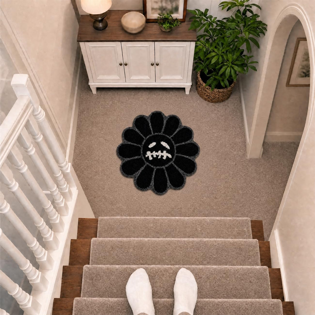 Shovagy Trippy Happy Face Rug suits high-traffic areas with quick drying benefits.