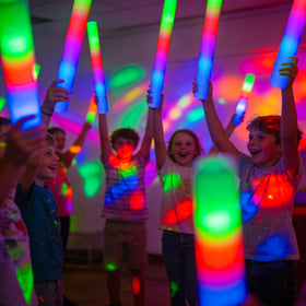 SHQDD foam glow stick creative drawing surface invites kids' crafts.