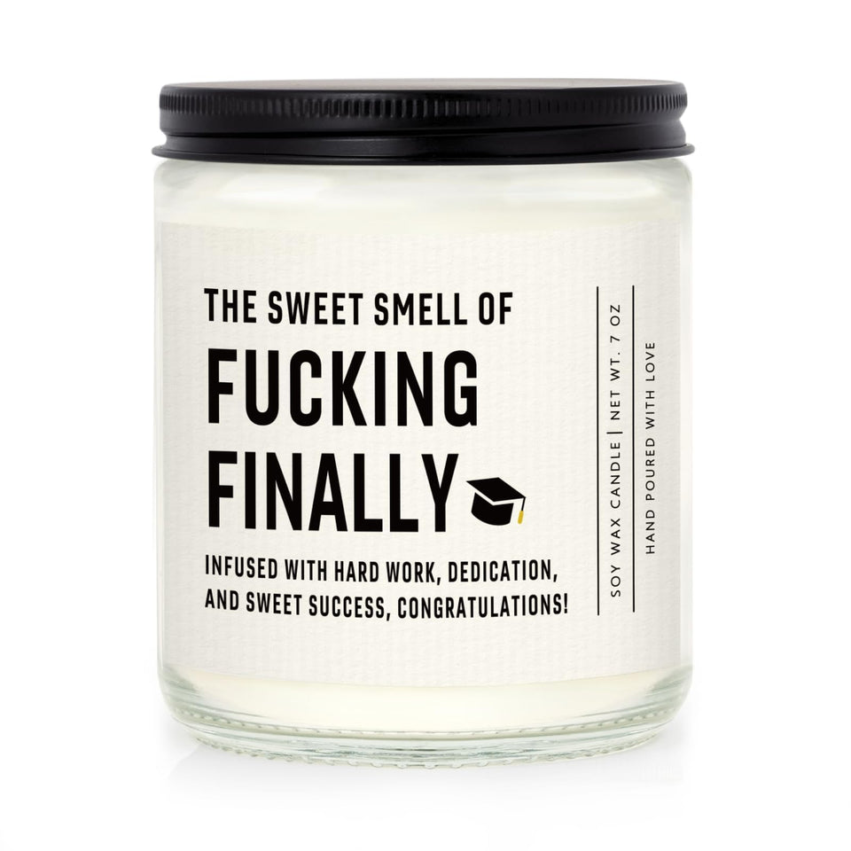 Shqiueos graduation candle with lavender scent enhances celebrations in any space.