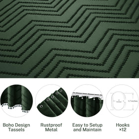 Siiluminisoy curtain includes C-type hooks for quick, hassle-free installation.
