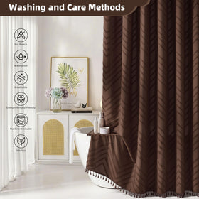 Quick-drying fabric keeps bathroom neat and dry