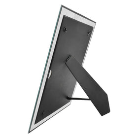 SIMON'S SHOP clear glass with silver trim close-up highlighting protection and style