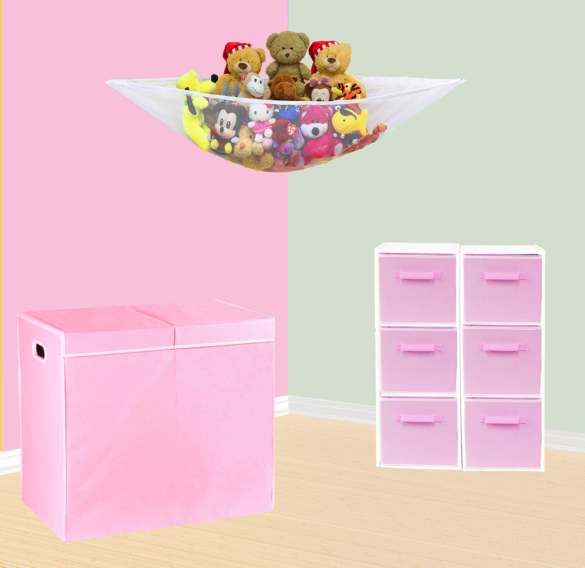 Simple Houseware lid closed keeps clothes hidden and laundry tidy.