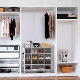 Simple Houseware sturdy metal frame delivers lasting stability