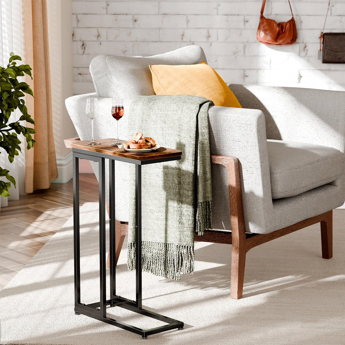 Simple Trending side table with adjustable feet adapts to uneven floors