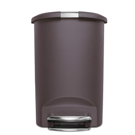 simplehuman integrated handle enables easy moving and positioning.