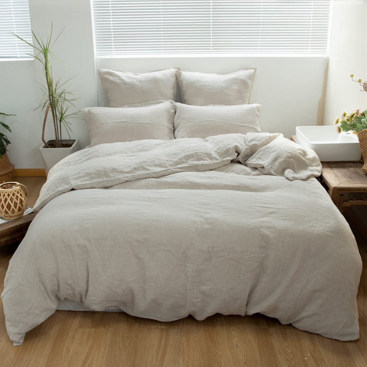 Simple&Opulence 3pc king linen set forming a complete bedding look