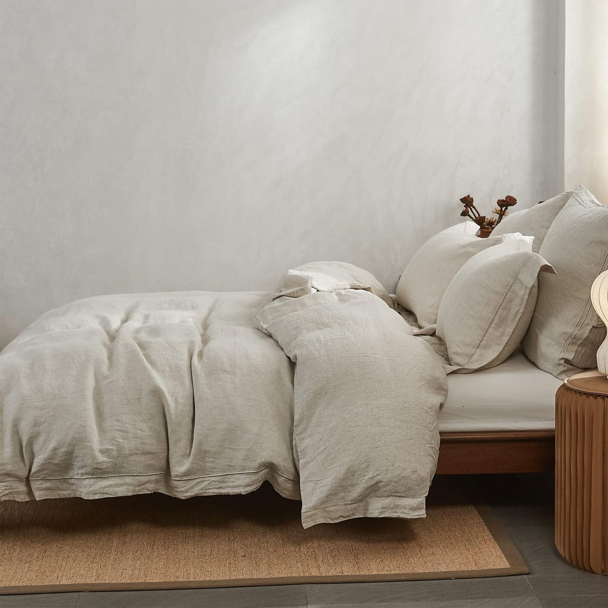 Simple&Opulence gift-ready packaging elevates gifting of premium linen bedding.