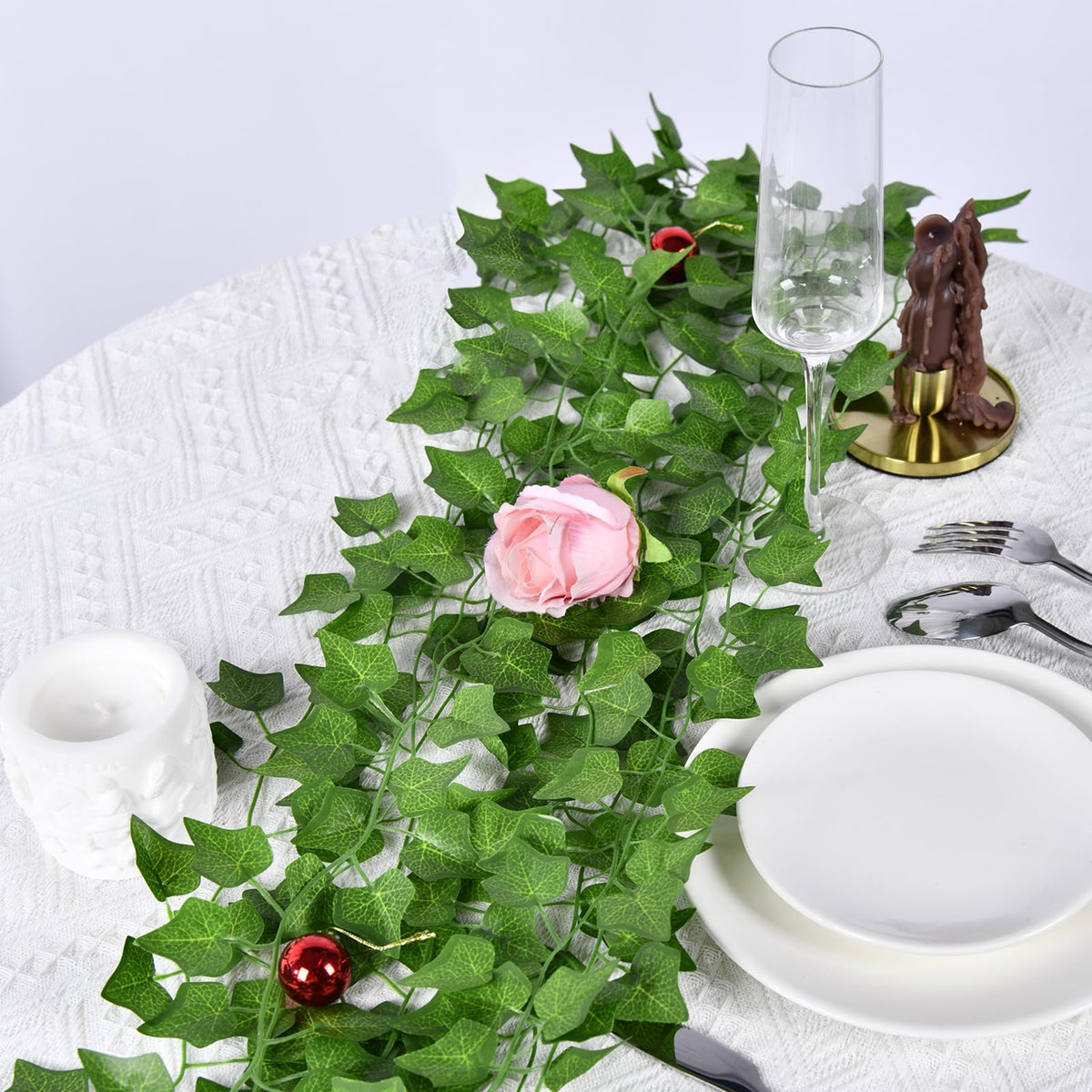 SKHYVQW backdrop ideas with fake vines for weddings and events.