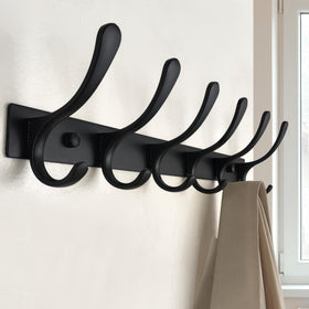 SKOLOO metal construction close-up highlights a sturdy design for heavy jackets.