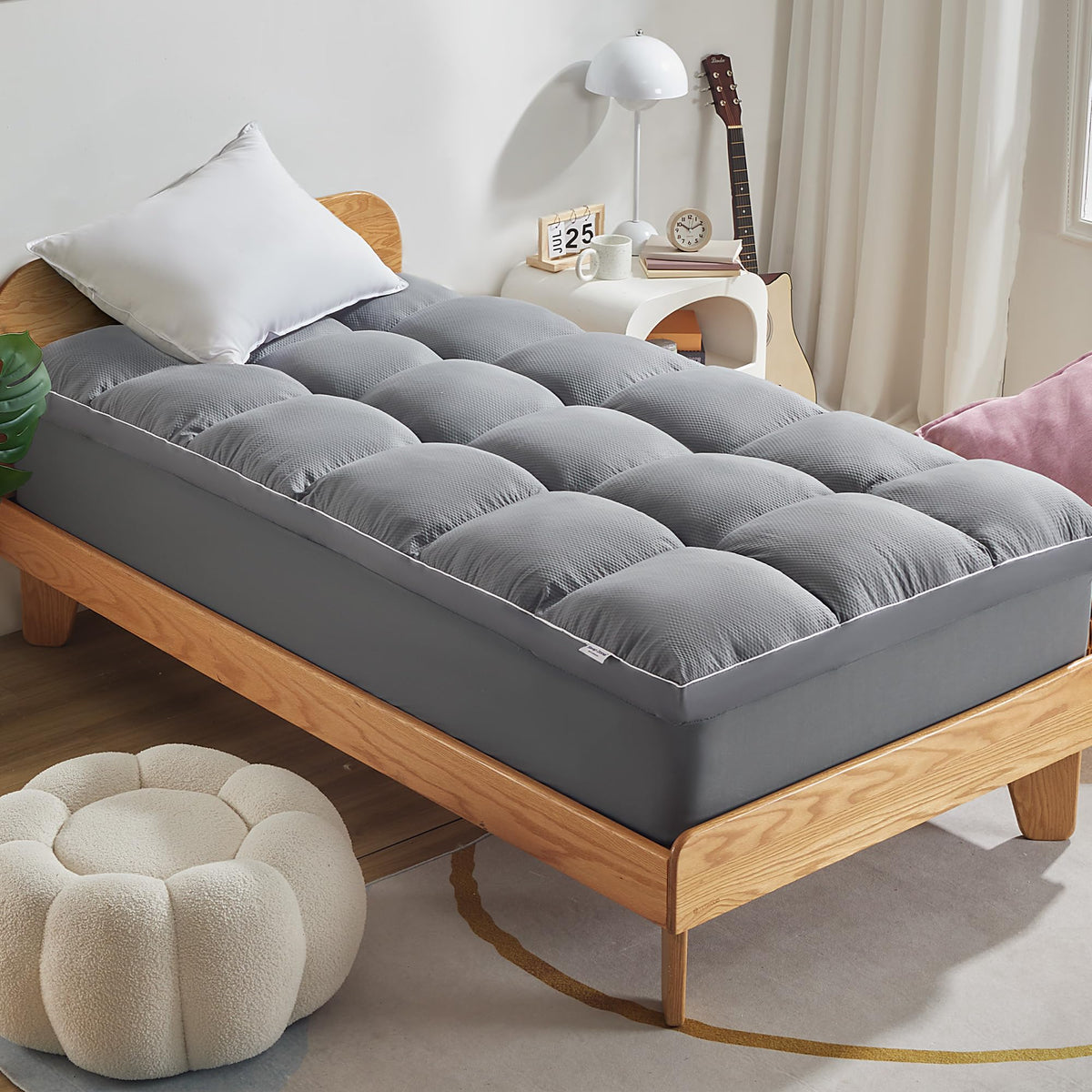 SLEEP ZONE Twin topper with box quilting for steady loft and comfort
