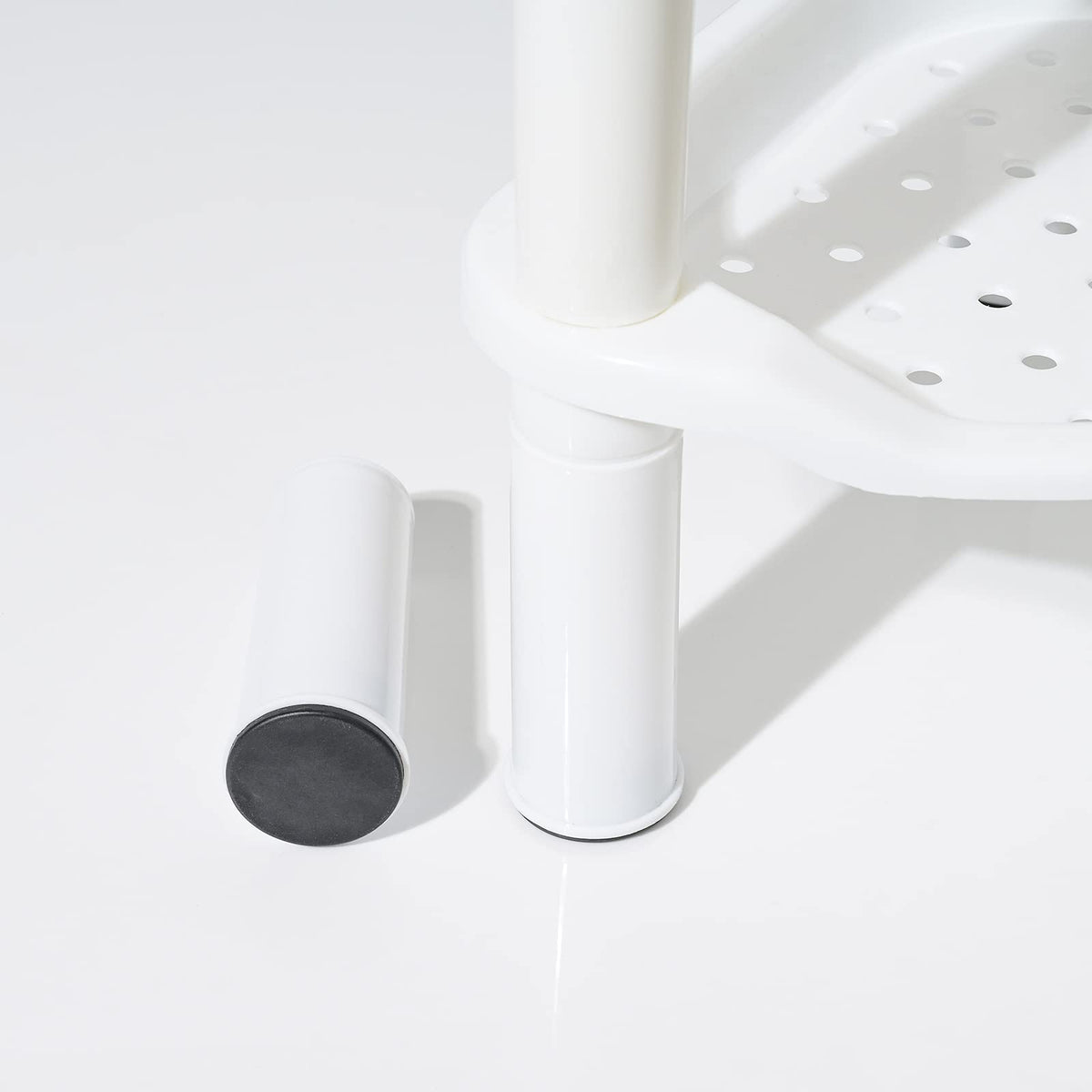 SLZBCY flat-surface shelves prevent slipping and help bottle stability.