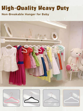 Smartor set of 50 velvet hangers for kids' wardrobes.
