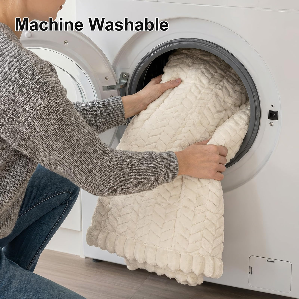 Smiry easy-clean cover is machine washable and color-fast for long-lasting style.