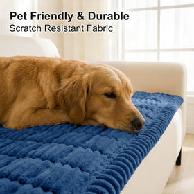 Smiry non-slip silicone grip keeps cover in place during playtime.