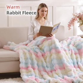 Smoofy 600gsm front plush layer delivers cloud-like softness.