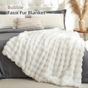 Smoofy cloud-soft faux fur front for luxurious lounging on a couch.