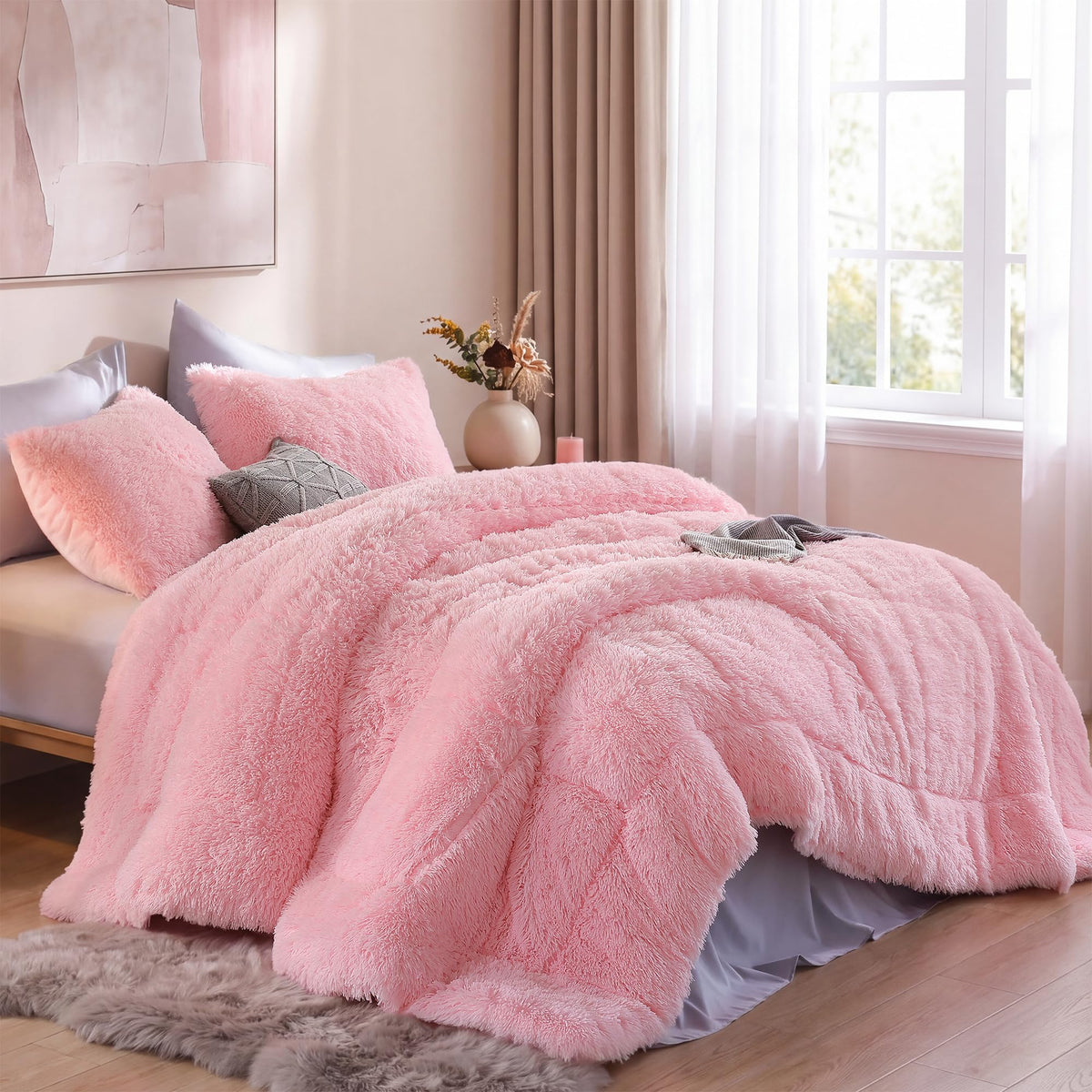 Smoofy All-season use concept shows versatile warmth for any season