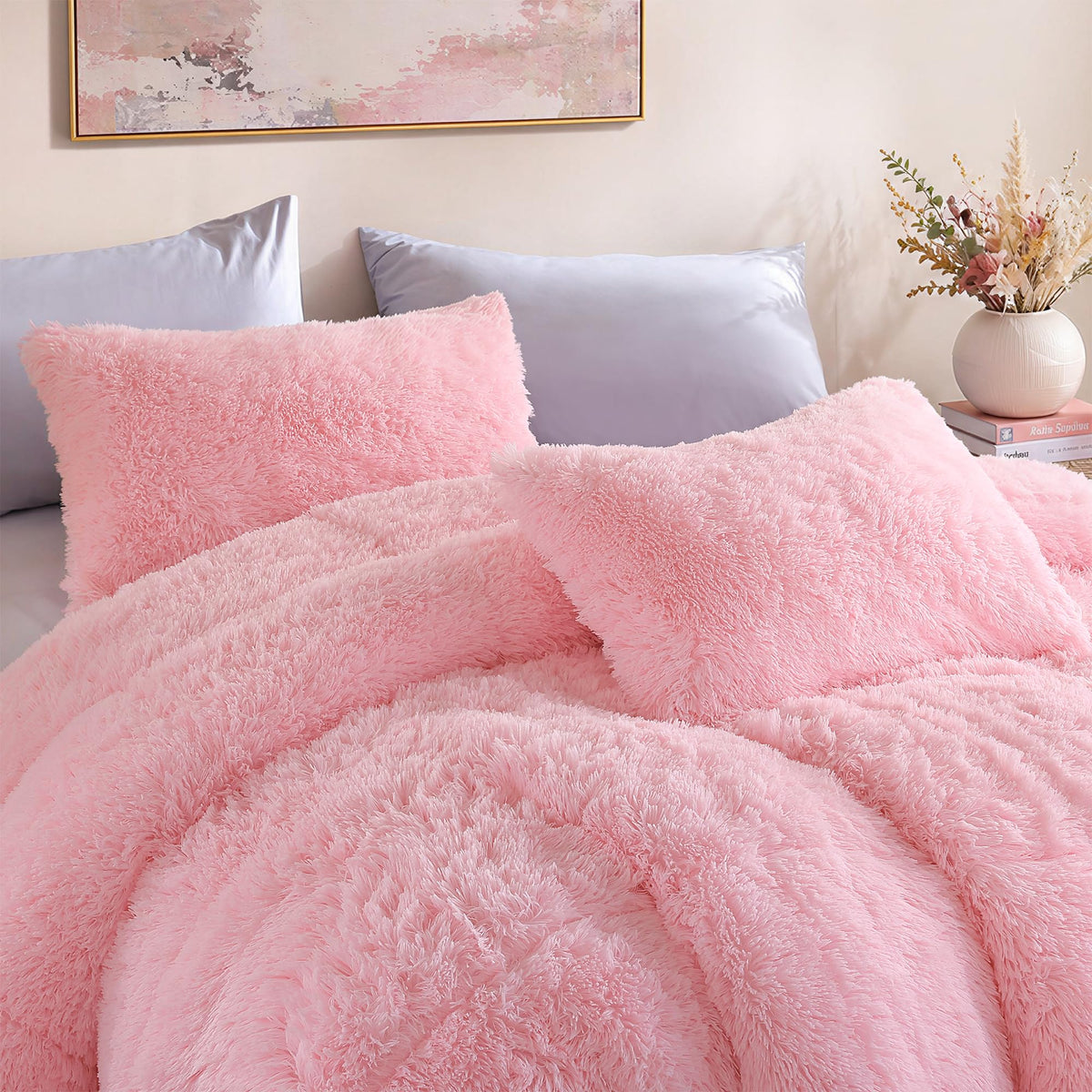 Smoofy Fluffy Queen Comforter 90x90 inch size for queen beds