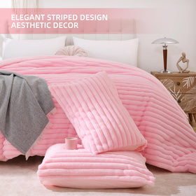 Smoofy Fluffy Queen Comforter flannel side provides extra warmth for cozy evenings