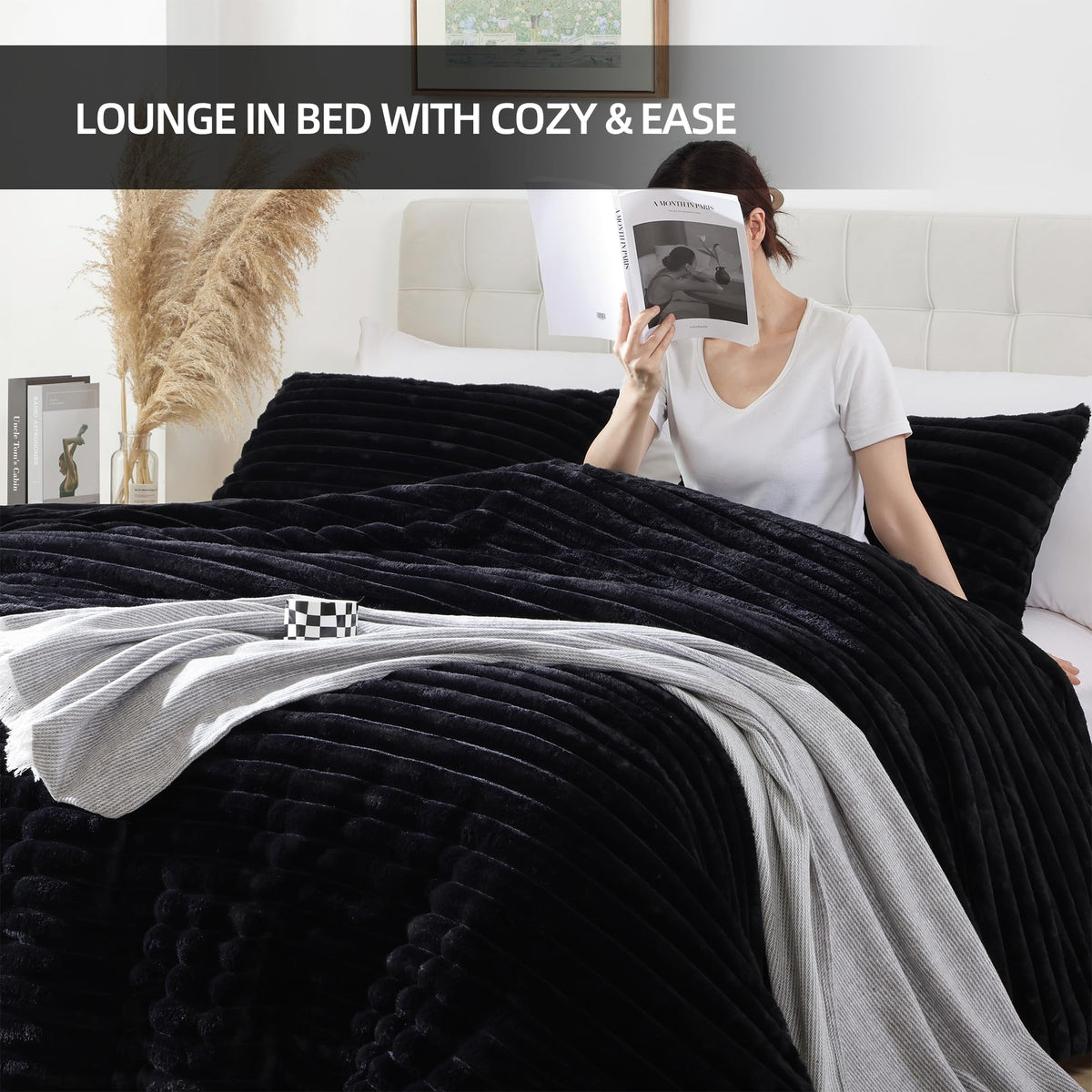 Smoofy Fluffy Queen Comforter includes two pillow cases with the set for coordinated bedding