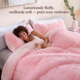 Smoofy Fluffy Queen Pillowcase 1 in pink for plush bedding comfort