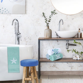SmoothNovelty three-piece design enhances farmhouse decor with ocean charm