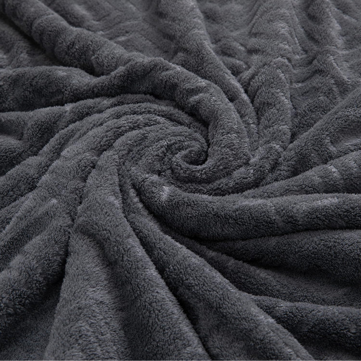 Smuge coordinated bath towel set enhances bathroom style with matching colors