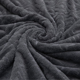 Smuge coordinated bath towel set enhances bathroom style with matching colors