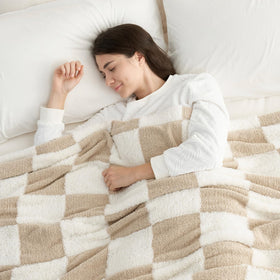 Snuggle Sac OEKO-TEX certified blanket offers safe, pet-friendly use around the home.