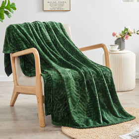 SOCHOW flannel blanket 60x80 inches offering lightweight warmth