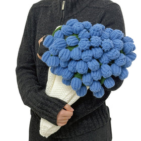 SoffMoiis blue rose bouquet blanket 32-inch shot showing plush texture for cozy lounging