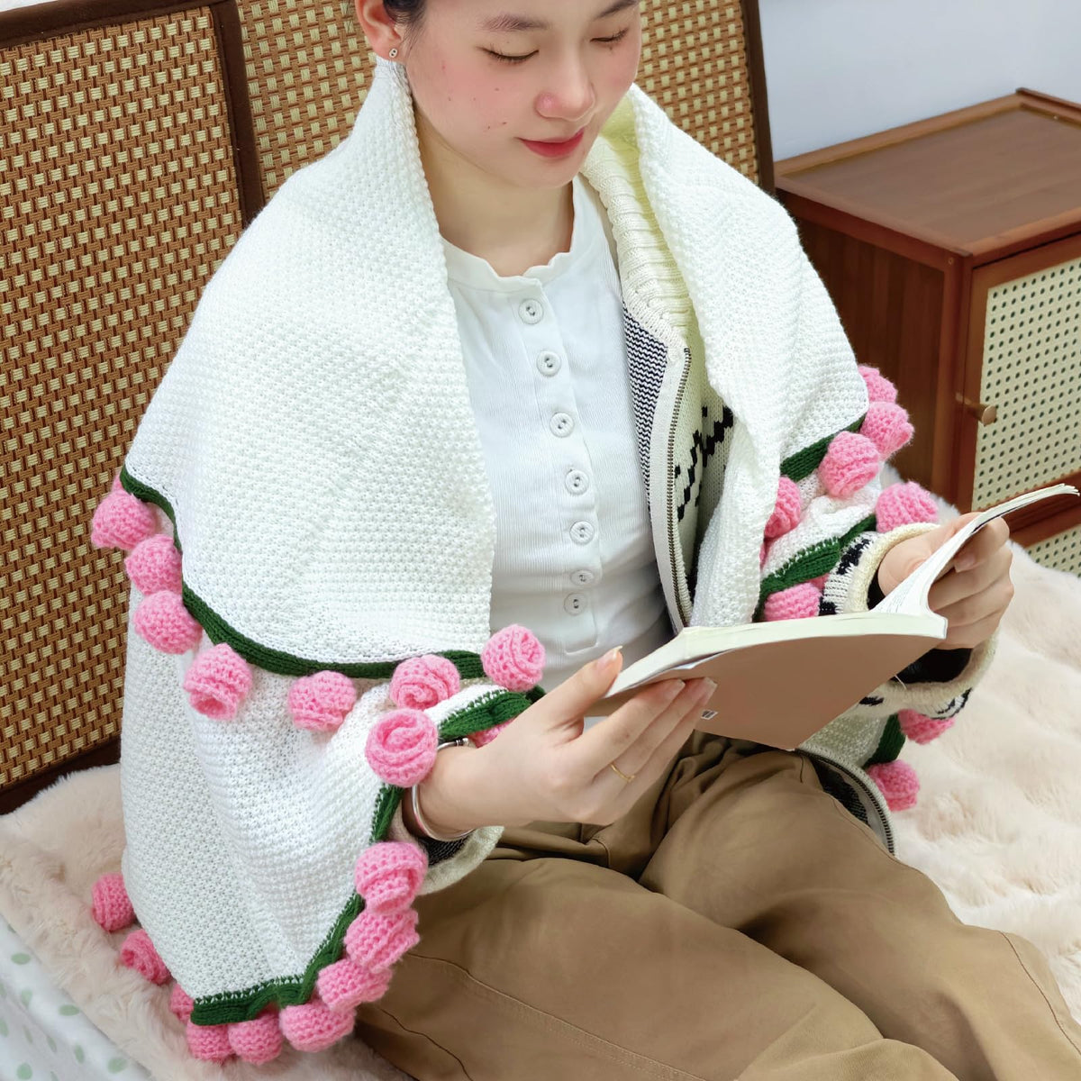 SoffMoiis machine washable blanket stays soft after washing