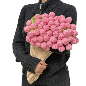SoffMoiis pink rose bouquet blanket with lifelike 3D design for elegant home decor.