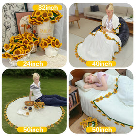 SoffMoiis rolled bouquet transform feature, blanket becomes decorative bouquet