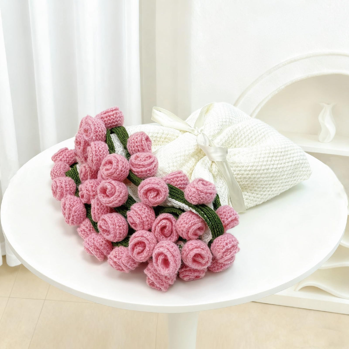 SoffMoiis rose bouquet blanket close-up shows ultra-soft texture for cozy warmth